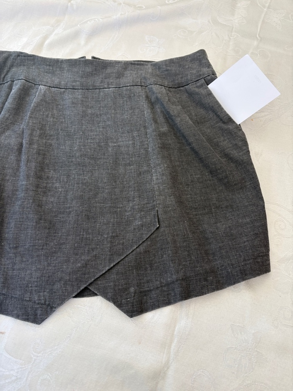 Vero Moda Charcoal Gray Skirt with Lined Interior